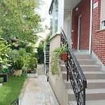 Park And Sunny Terrace 아파트 안카란