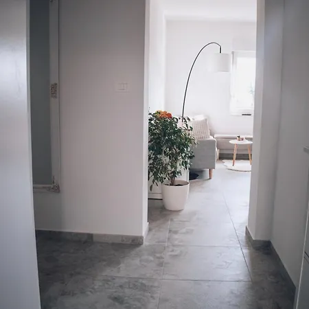 Apartma Park And Sunny Terrace