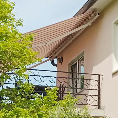 Park And Sunny Terrace Apartman *