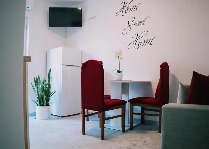 Park And Sunny Terrace Apartman