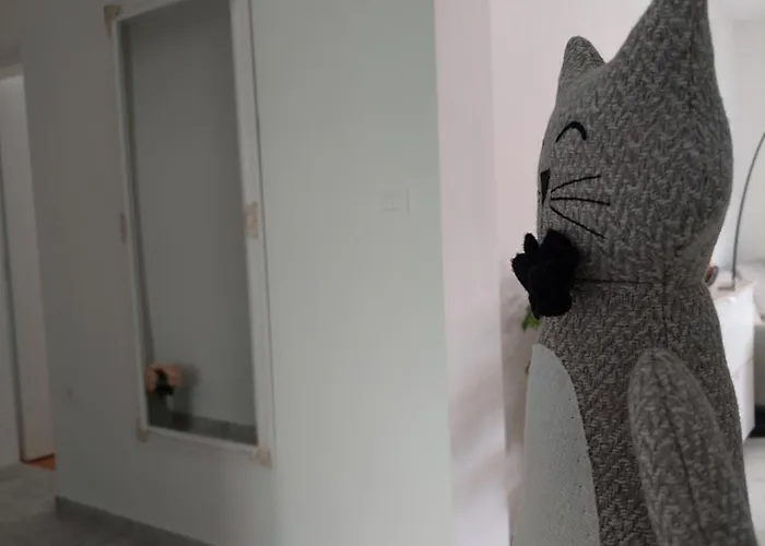 Park And Sunny Terrace Apartment *