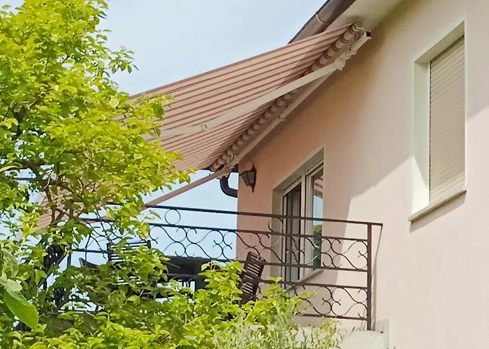 Park And Sunny Terrace Apartman *