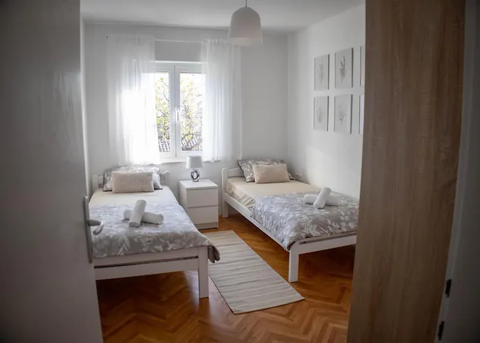 Apartman Park And Sunny Terrace Ankaran