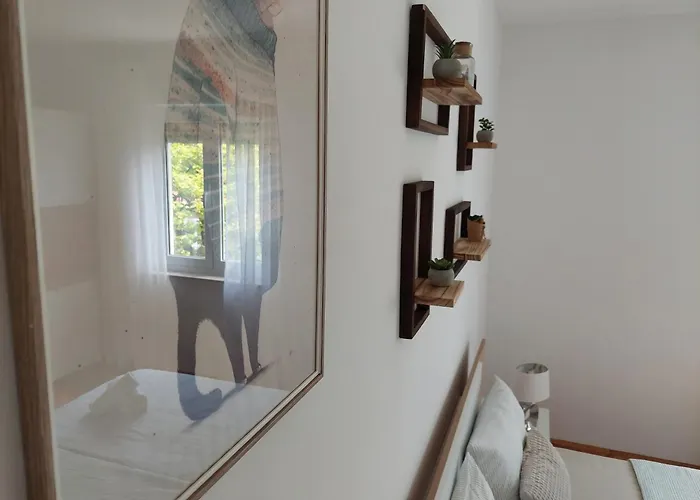 Park And Sunny Terrace Apartman *